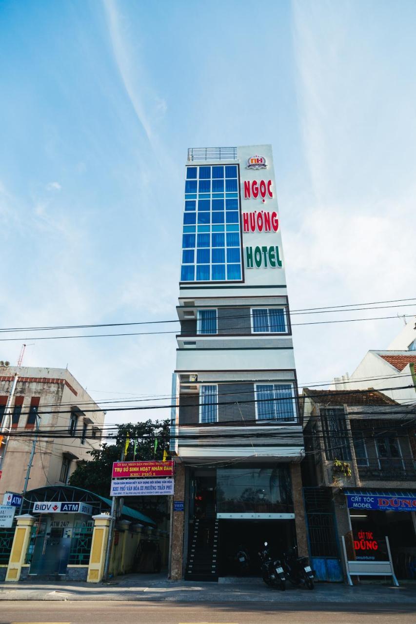Ngoc Huong Hostel & Apartments Куи Нхон Екстериор снимка