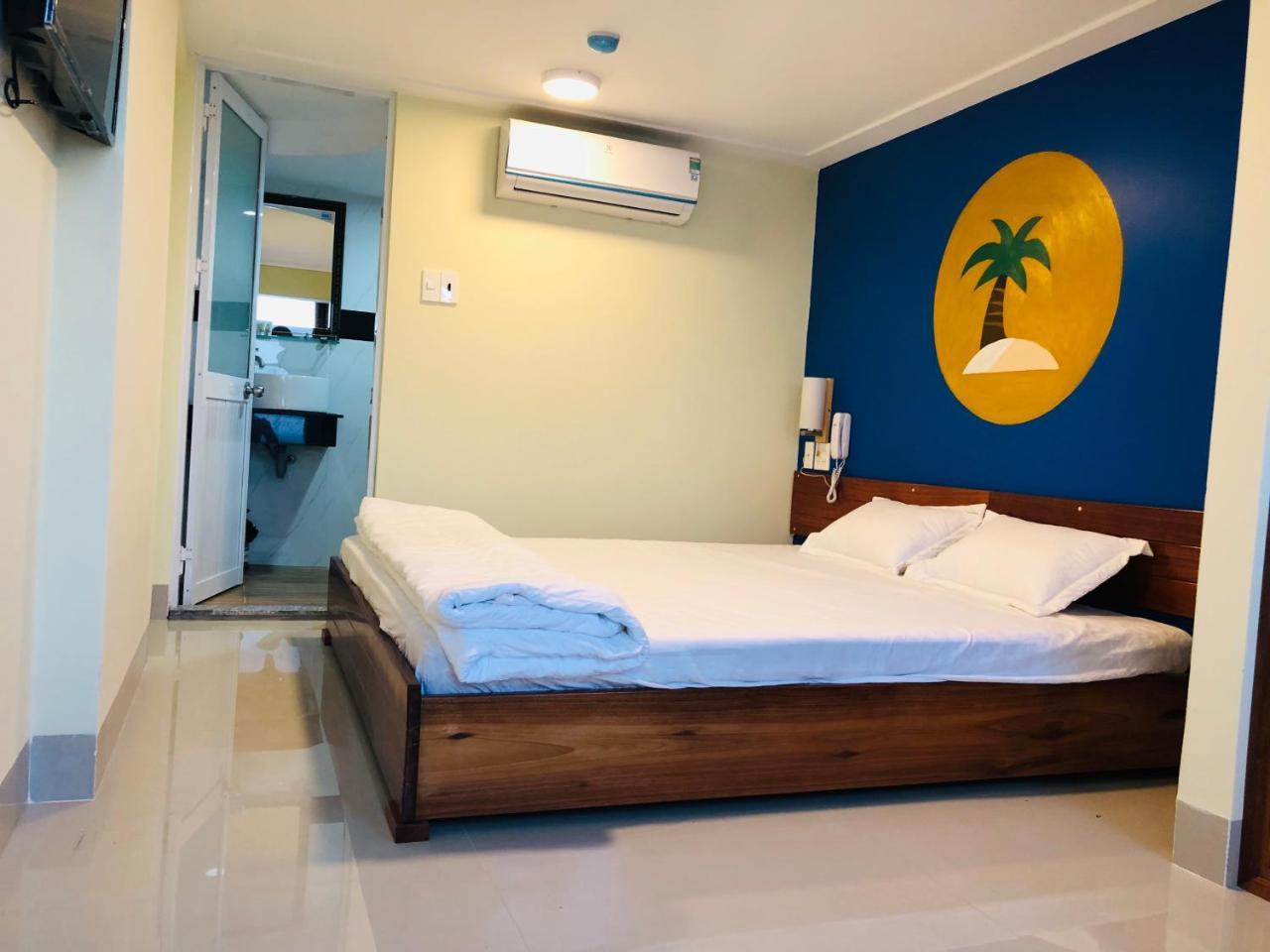 Ngoc Huong Hostel & Apartments Куи Нхон Екстериор снимка