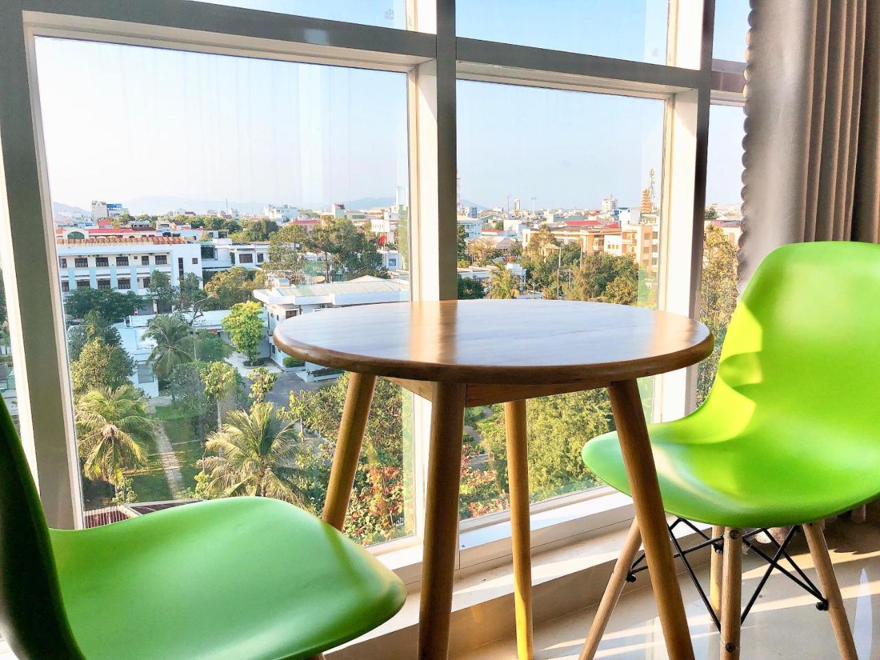 Ngoc Huong Hostel & Apartments Куи Нхон Екстериор снимка