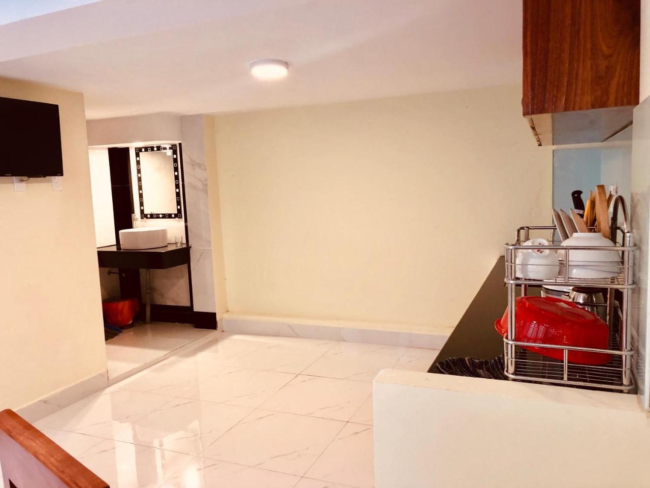 Ngoc Huong Hostel & Apartments Куи Нхон Екстериор снимка