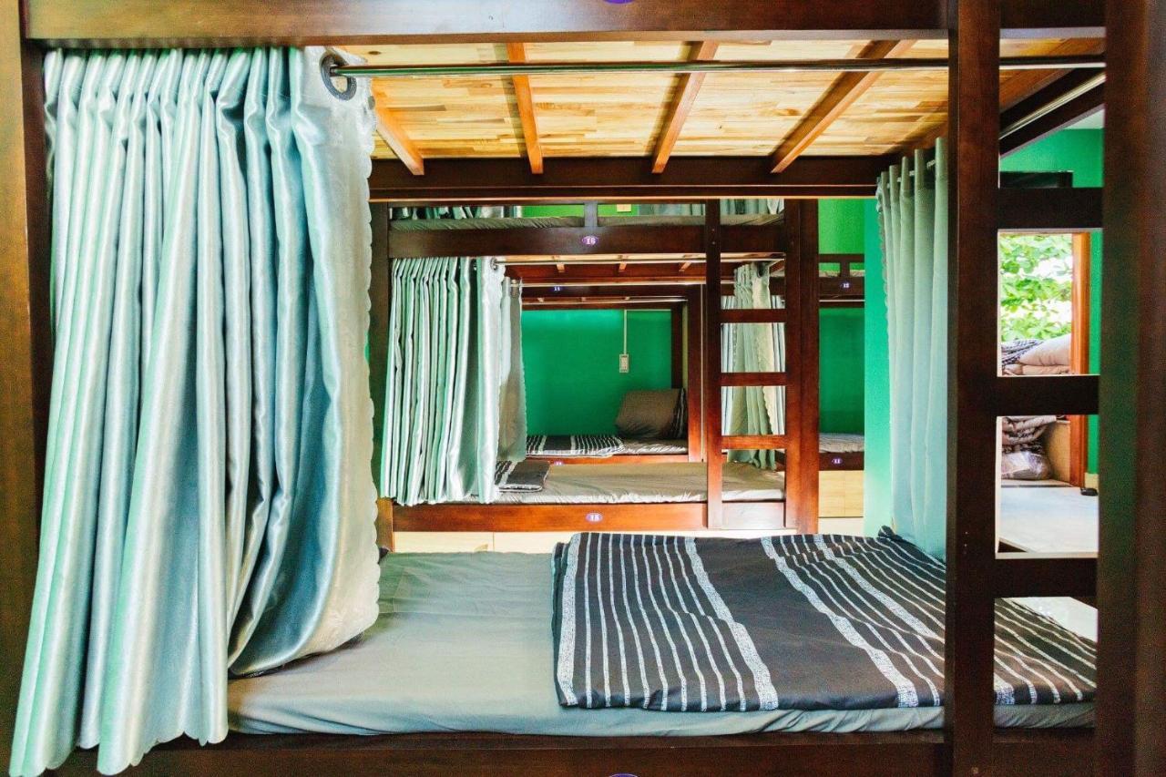 Ngoc Huong Hostel & Apartments Куи Нхон Екстериор снимка