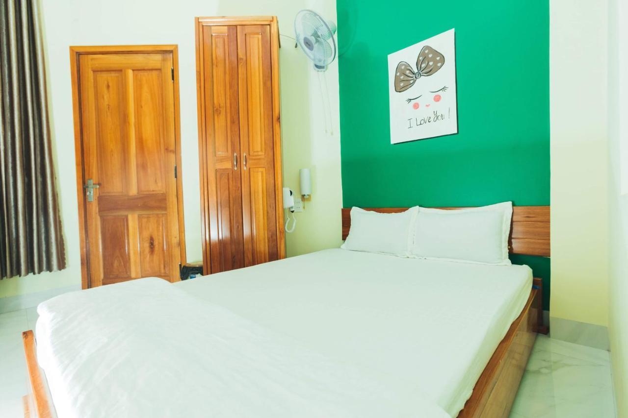 Ngoc Huong Hostel & Apartments Куи Нхон Екстериор снимка