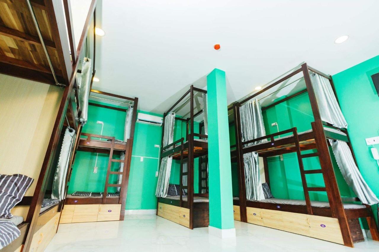 Ngoc Huong Hostel & Apartments Куи Нхон Екстериор снимка