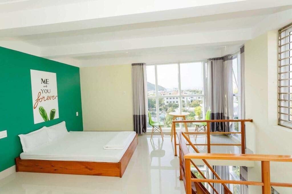 Ngoc Huong Hostel & Apartments Куи Нхон Екстериор снимка