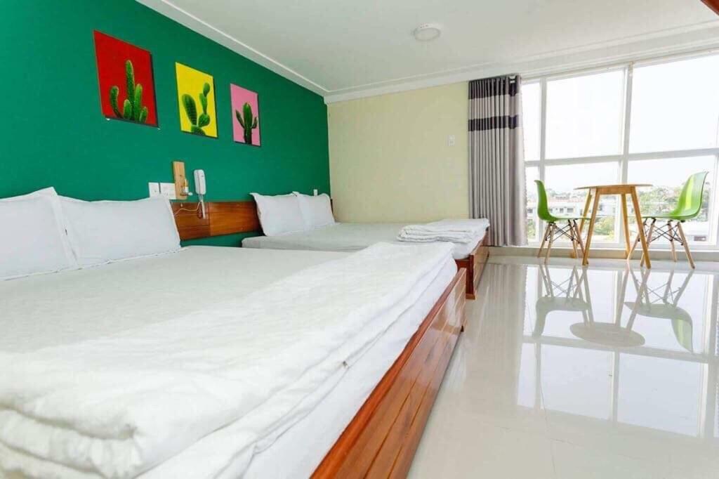 Ngoc Huong Hostel & Apartments Куи Нхон Екстериор снимка