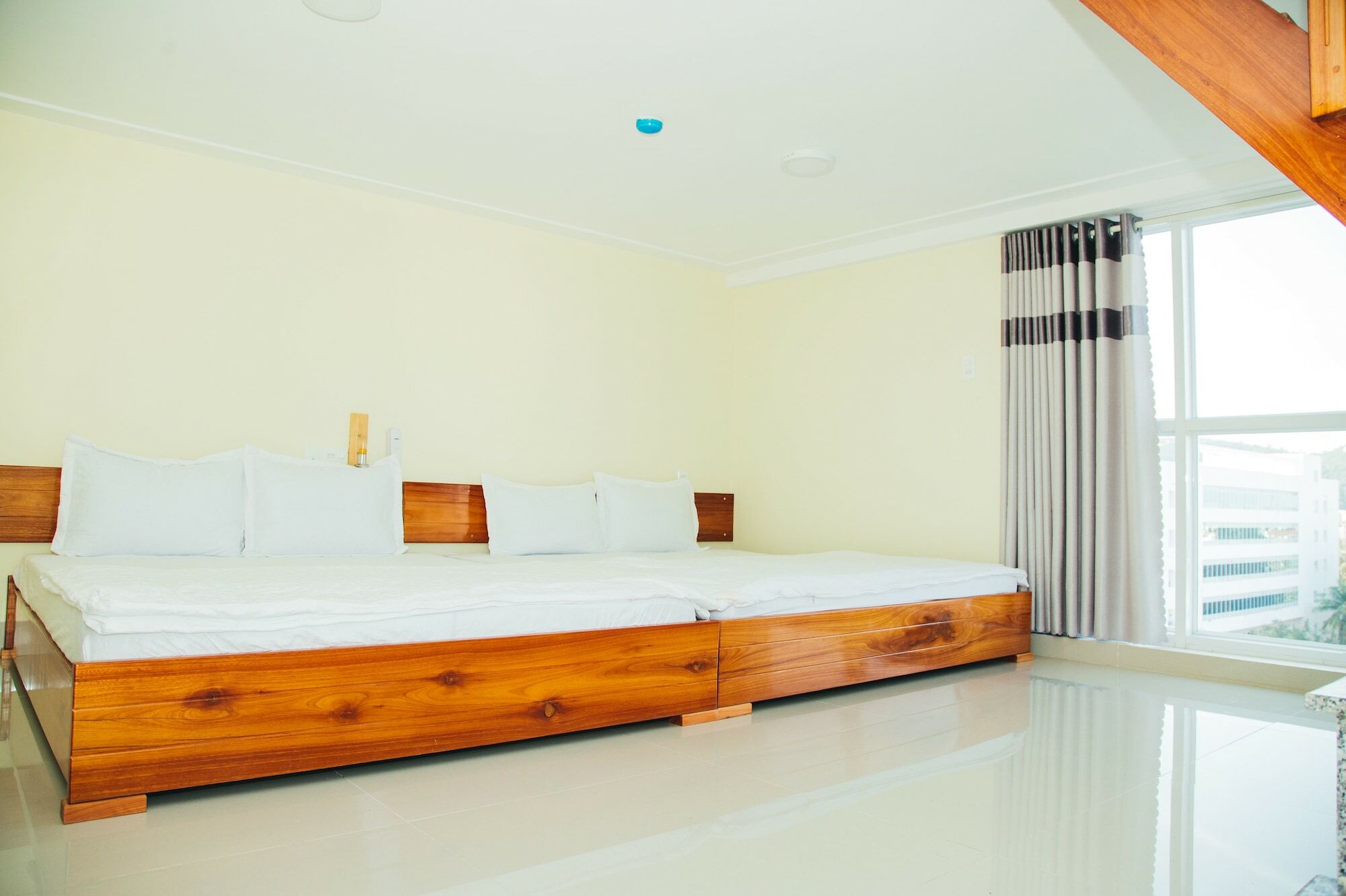 Ngoc Huong Hostel & Apartments Куи Нхон Екстериор снимка